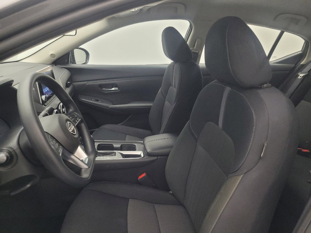 Used 2025 Nissan Sentra SV FWD image 17