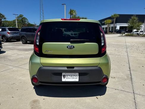 Used 2015 Kia Soul FWD image 6