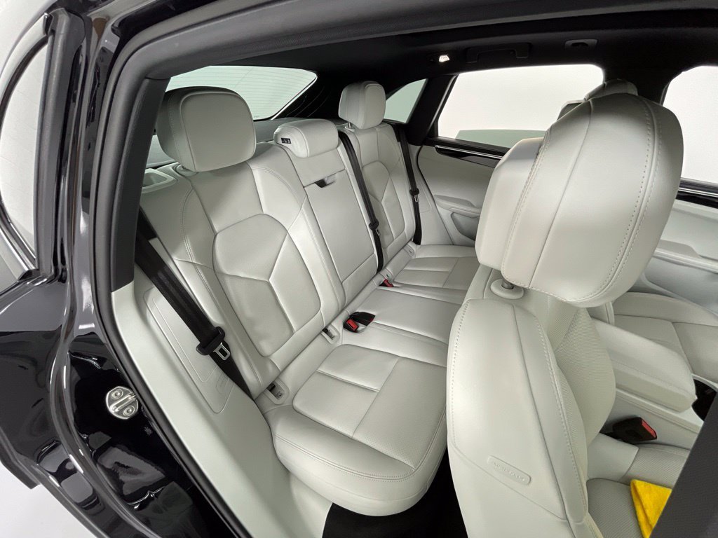 Used 2023 Porsche Macan S AWD/4WD image 25