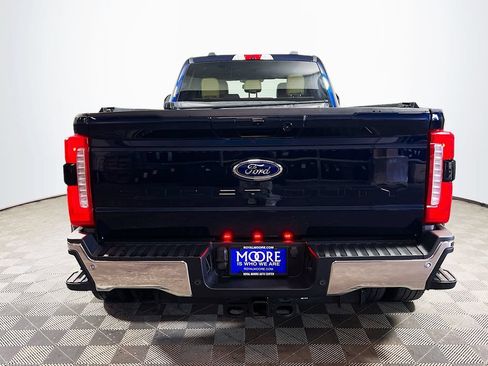 Used 2025 Ford F350 Lariat w/ FX4 Off-Road Package AWD/4WD image 6