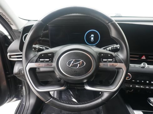 Used 2023 Hyundai Elantra SEL w/ Convenience Package FWD image 15