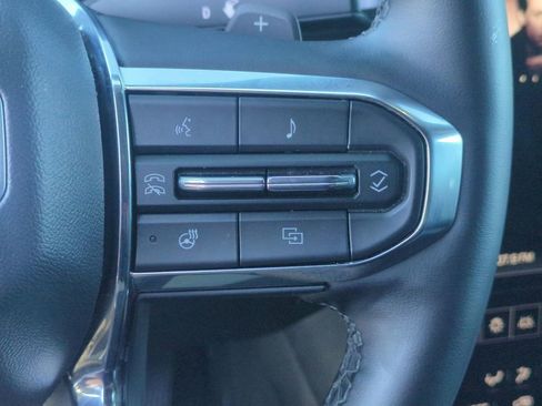 Used 2025 GMC Terrain Elevation AWD/4WD image 22