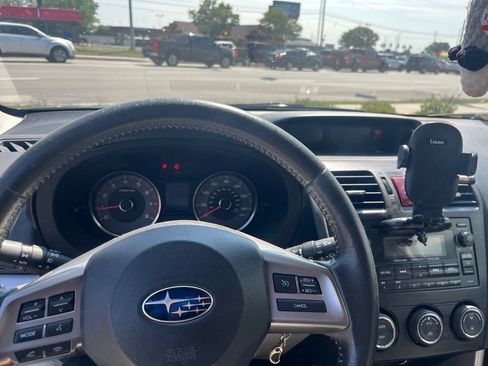 Used 2015 Subaru Forester 2.5i Limited AWD/4WD image 9