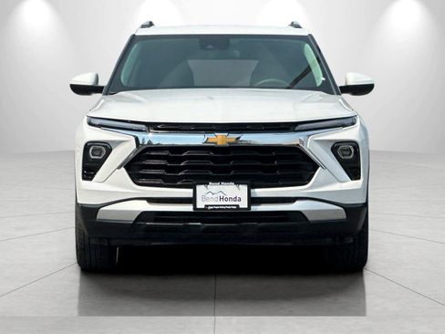Used 2025 Chevrolet TrailBlazer LT AWD/4WD image 10