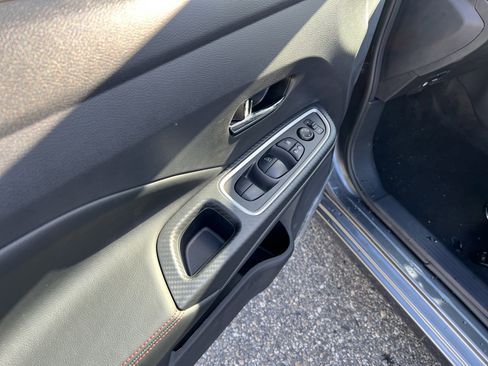 New 2025 Nissan Versa SR w/ Trunk Package image 18