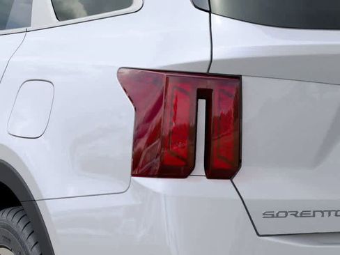 New 2025 Kia Sorento EX AWD/4WD image 11