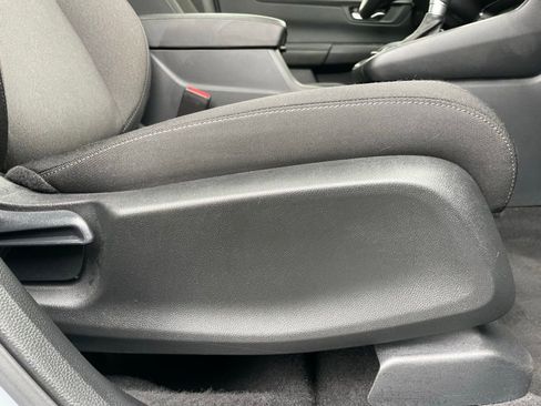 Certified 2025 Honda CR-V EX image 30