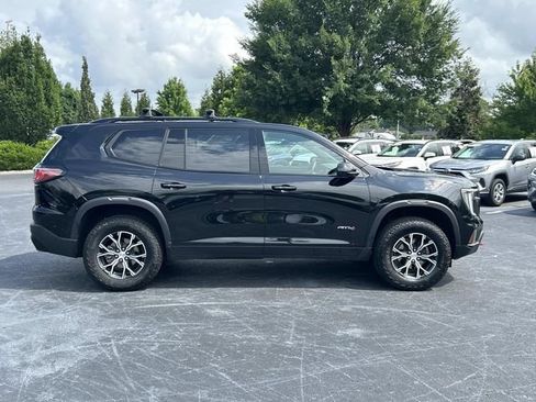 Used 2024 GMC Acadia AT4 AWD/4WD image 3