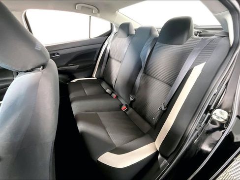 Used 2021 Nissan Versa SV image 26