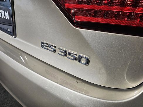 Used 2015 Lexus ES 350 image 9