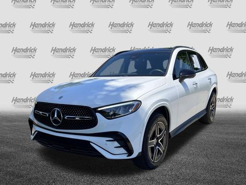 Certified 2025 Mercedes-Benz GLC 300 4MATIC image 5