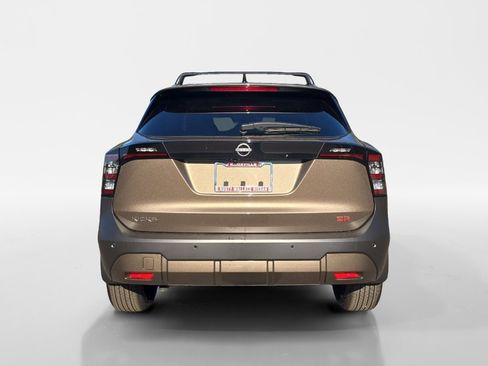 New 2026 Nissan Kicks SR FWD image 4