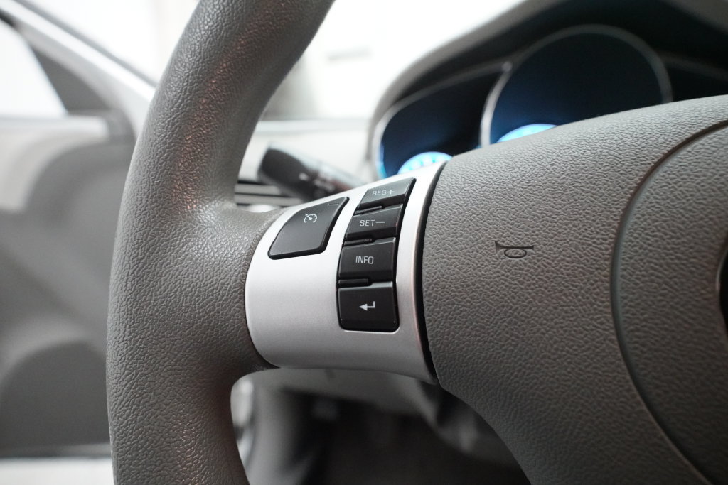 Used 2010 Chevrolet Malibu Hybrid FWD image 17