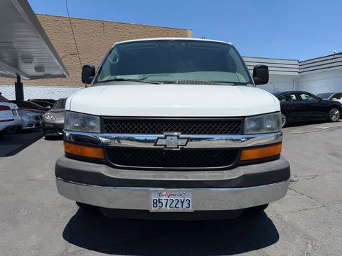 Used 2014 Chevrolet Express 2500 LT w/ LT Preferred Equipment Group RWD image 7