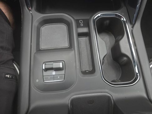Used 2026 GMC Sierra 2500 AT4X AWD/4WD image 53