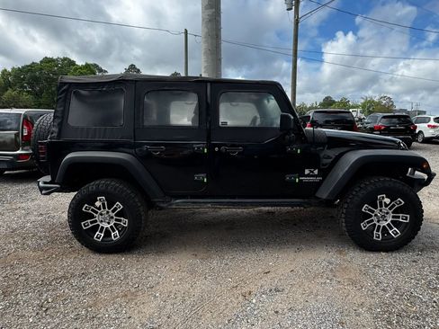 Used 2009 Jeep Wrangler Unlimited X w/ Trailer Tow Group AWD/4WD image 8