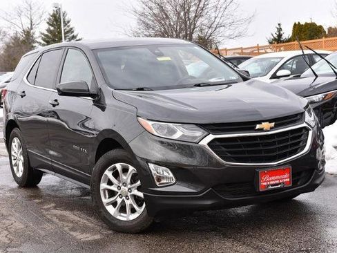 Used 2020 Chevrolet Equinox LT image 2