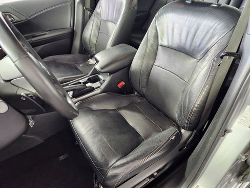 Used 2016 Honda Accord Sport image 12