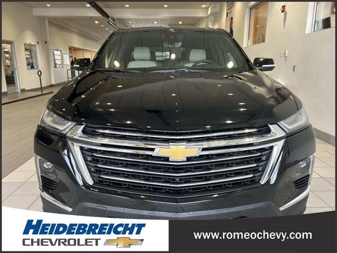 Certified 2023 Chevrolet Traverse LT w/ LT Premium Package image 41
