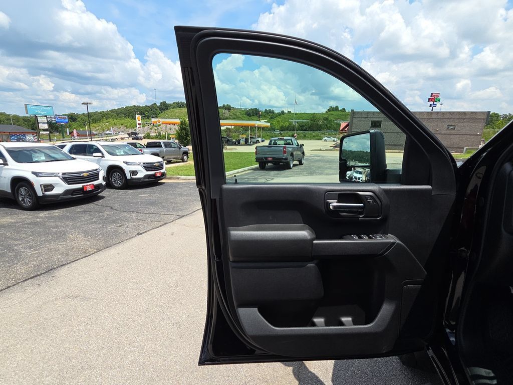 New 2026 Chevrolet Silverado 2500 Custom w/ Custom Value Package AWD/4WD image 13