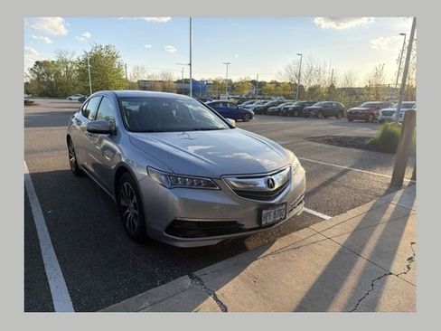 Used 2017 Acura TLX FWD image 1