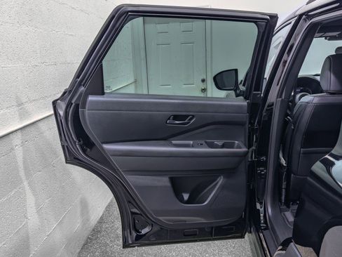 Used 2024 Nissan Pathfinder Rock Creek image 18
