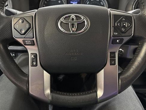 Used 2019 Toyota Tacoma SR5 AWD/4WD image 16