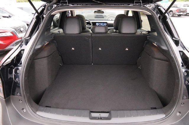Certified 2026 Nissan Kicks SR w/ SR Premium Package AWD/4WD image 7