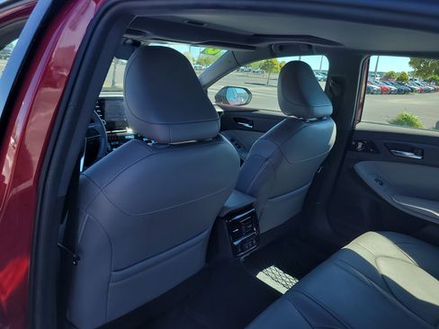 Used 2020 Toyota Avalon Limited w/ Advanced Safety Package image 12