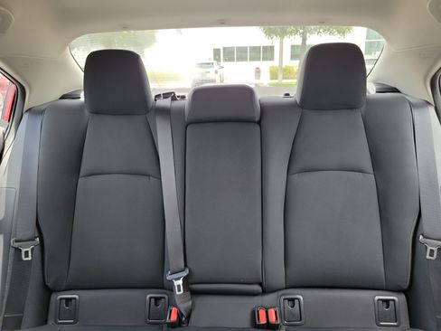 Used 2022 Toyota Corolla LE FWD image 21
