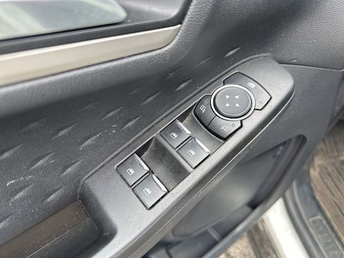 Used 2020 Ford Escape SEL AWD/4WD image 17
