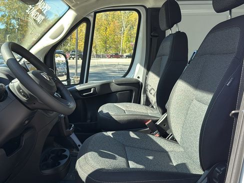 Used 2025 RAM ProMaster 2500 image 13
