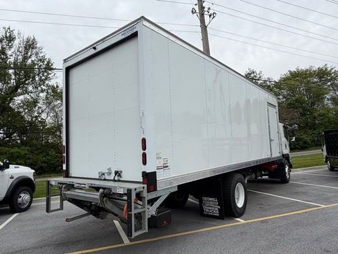 New 2026 Isuzu FTR RWD image 7