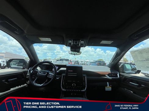 New 2026 GMC Yukon XL Denali w/ Denali Reserve Package AWD/4WD image 15