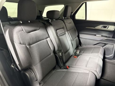 New 2026 Ford Explorer Active AWD/4WD image 17