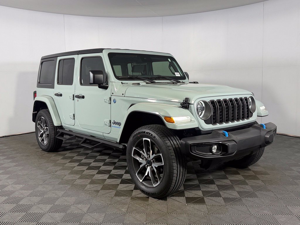 Used 2024 Jeep Wrangler Unlimited w/ LED Headlamp & Fog Lamp Group AWD/4WD image 5