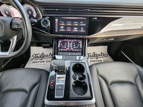 Used 2020 Audi Q8 Premium Plus w/ Premium Plus Package image 18