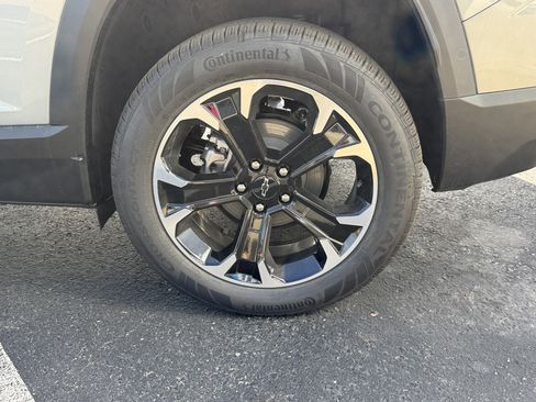 New 2026 Chevrolet Equinox LT image 7