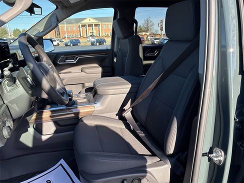 New 2026 Chevrolet Silverado 1500 LT Trail Boss w/ Safety Package image 11