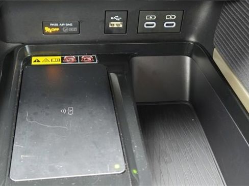 Certified 2025 Toyota Camry SE image 21