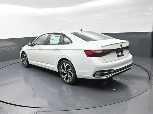 New 2026 Volkswagen Jetta SEL image 8