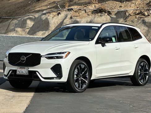 Certified 2026 Volvo XC60 B5 Plus w/ Protection Package Premier AWD/4WD image 8