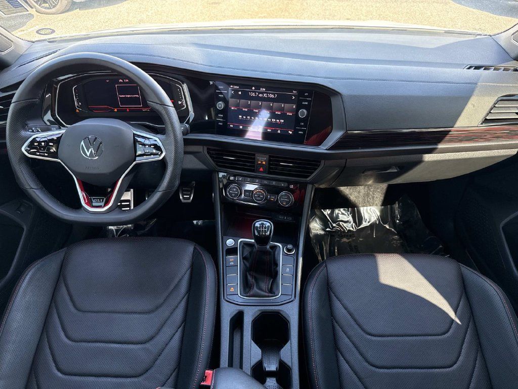 Used 2024 Volkswagen Jetta GLI Autobahn FWD image 19