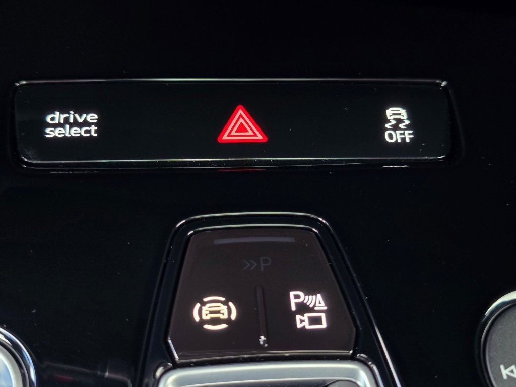 Used 2023 Audi Q4 e-tron Prestige AWD/4WD image 51