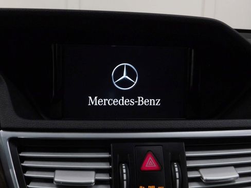 Used 2013 Mercedes-Benz E 350 4MATIC Sedan image 55