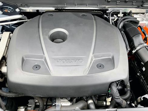 Used 2023 Volvo XC90 T8 Ultimate image 33