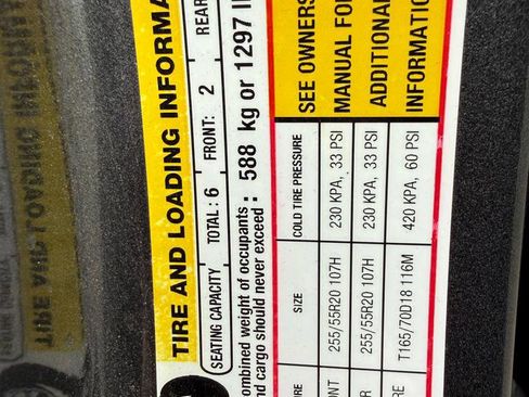 Used 2020 Ford Explorer Limited image 16