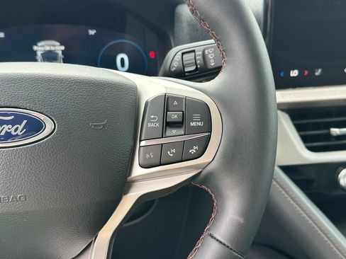 New 2026 Ford Explorer Active w/ Active Comfort Package AWD/4WD image 10