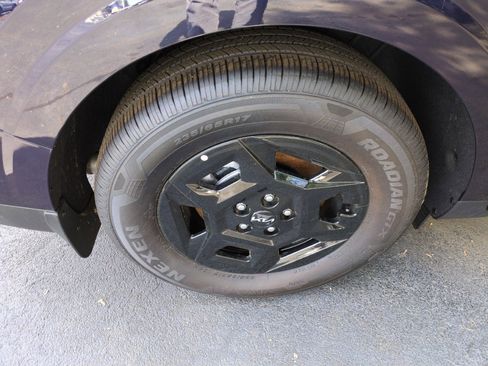 New 2026 Kia Carnival FWD image 9