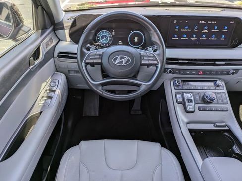Used 2024 Hyundai Palisade SEL w/ Premium Package AWD/4WD image 14